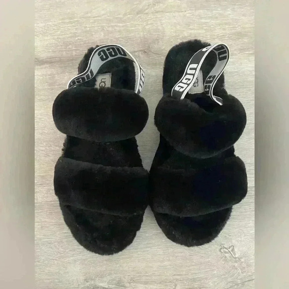 UGG Oh Yeah Slide in Fluff Sandal 8 - Picture 2 of 11